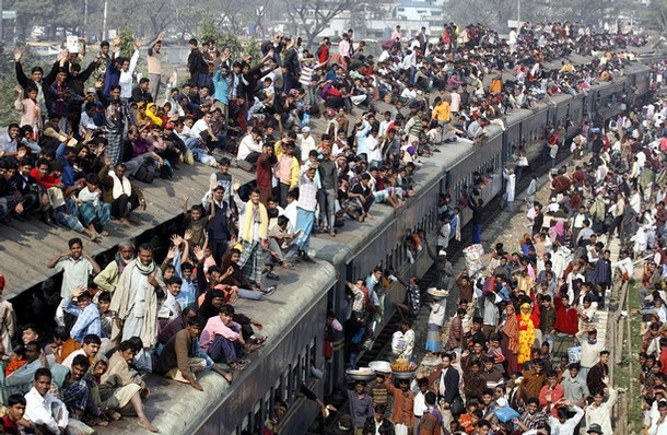 overcrowded_train.jpg
